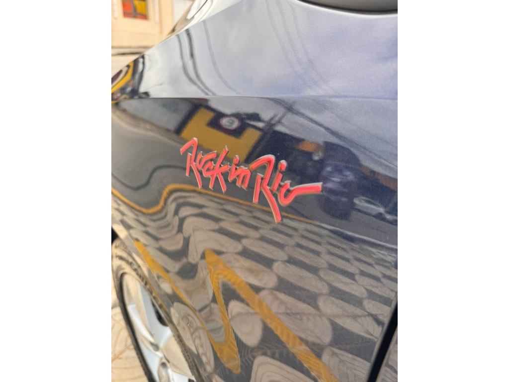 VOLKSWAGEN FOX 1.6 MI ROCK IN RIO 8V FLEX 4P MANUAL