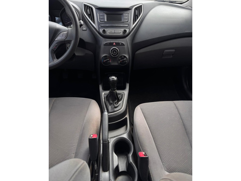 HYUNDAI HB20S 1.0 COMFORT PLUS 12V FLEX 4P MANUAL