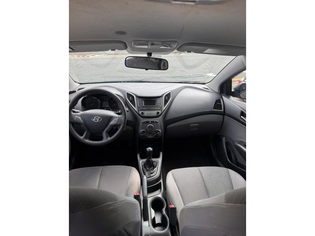 HYUNDAI HB20S 1.0 COMFORT PLUS 12V FLEX 4P MANUAL