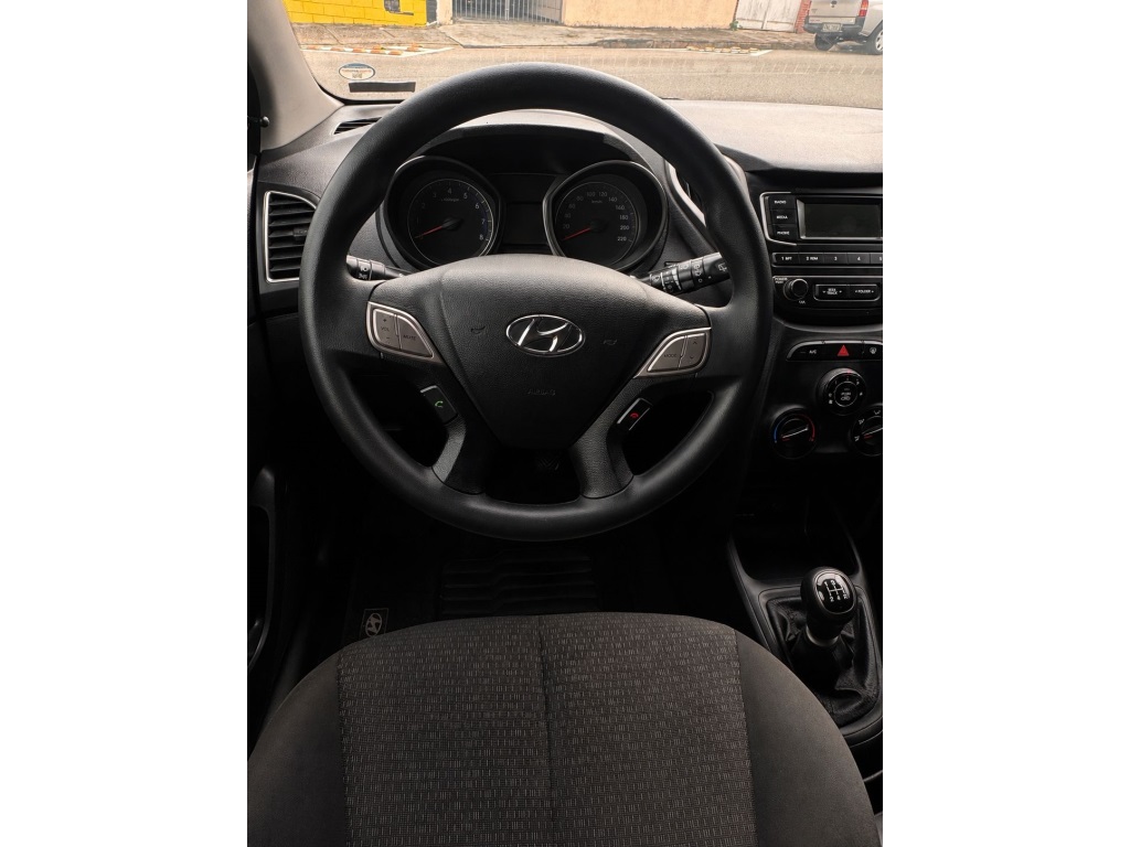 HYUNDAI HB20 1.0 UNIQUE 12V FLEX 4P MANUAL