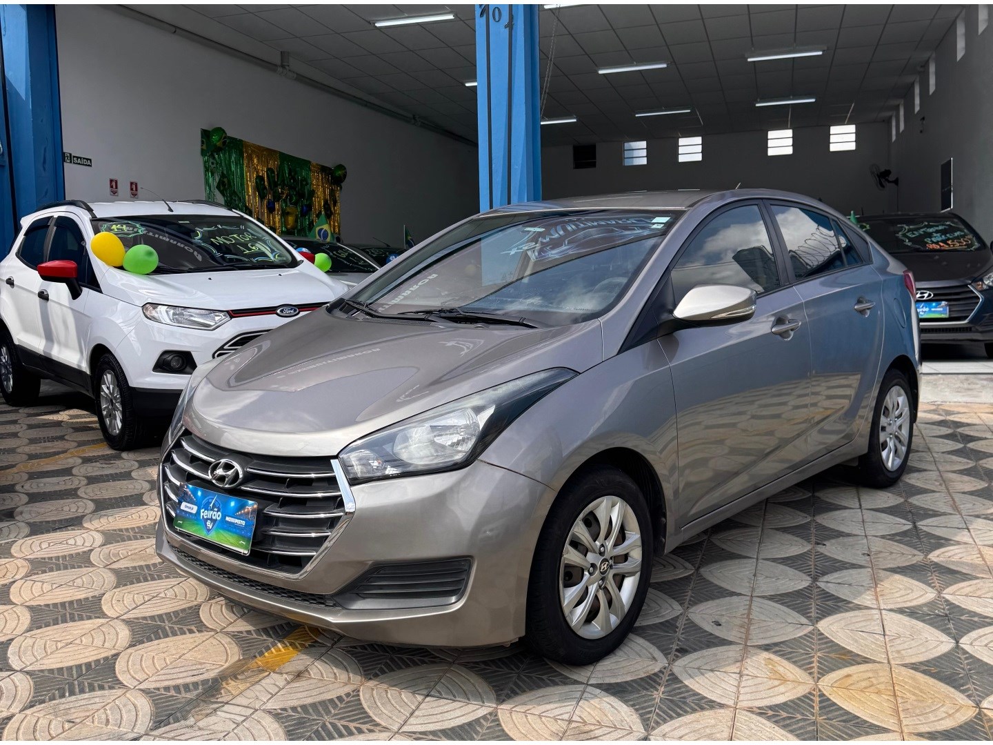 HYUNDAI HB20S 1.0 COMFORT PLUS 12V FLEX 4P MANUAL