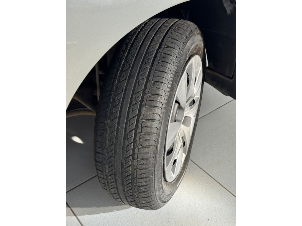 PEUGEOT 207 1.4 XR 8V FLEX 4P MANUAL