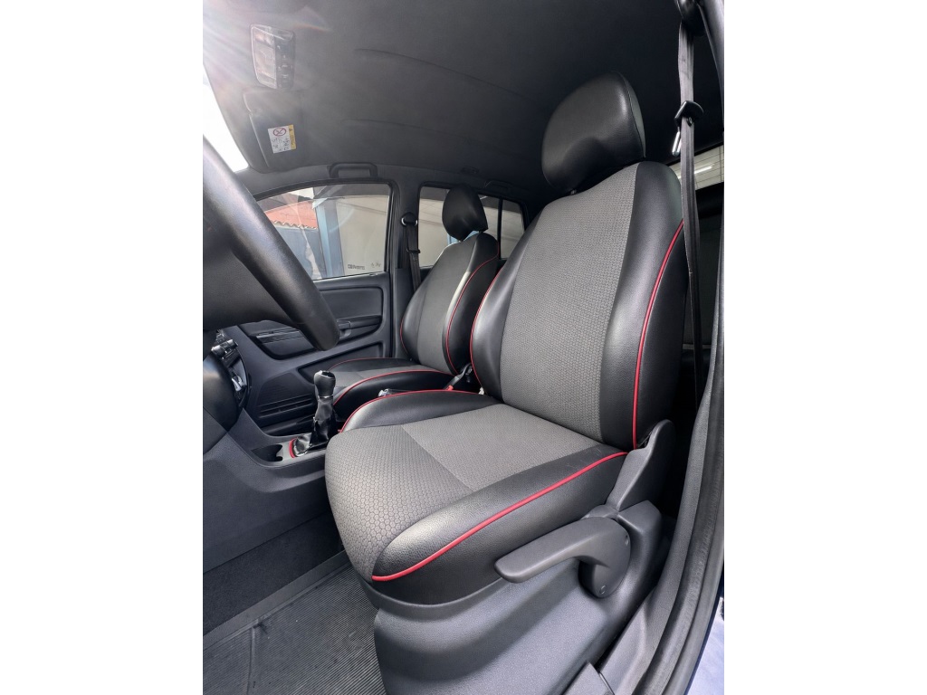 VOLKSWAGEN FOX 1.6 MI ROCK IN RIO 8V FLEX 4P MANUAL