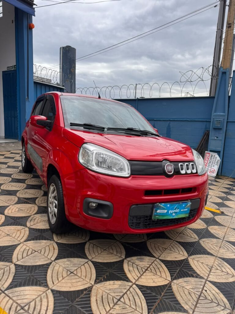 FIAT/ UNO EVOLUTION 1.4 COMPLETO 2015