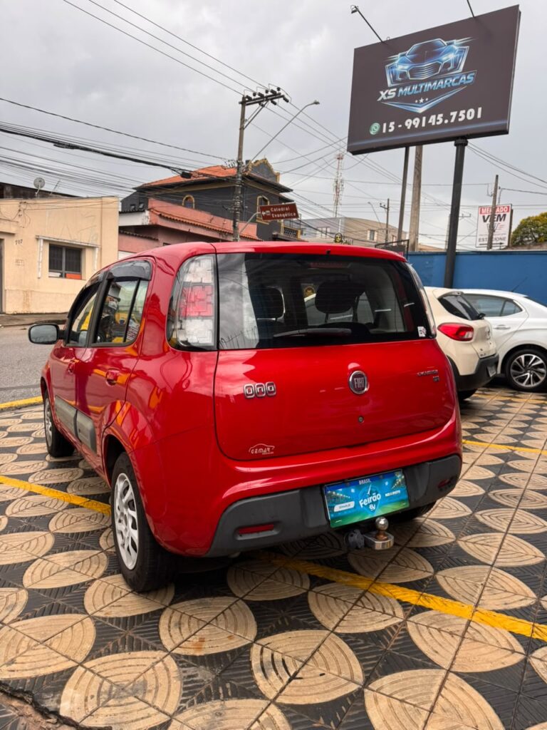 FIAT/ UNO EVOLUTION 1.4 COMPLETO 2015