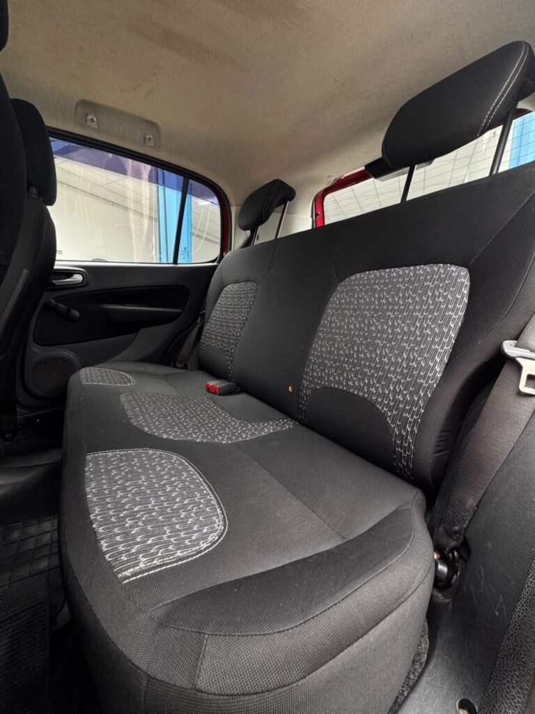 FIAT/ UNO EVOLUTION 1.4 COMPLETO 2015